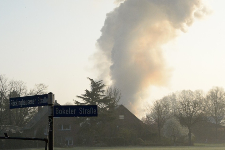 Die Rauchsäule war kilometerweit zu sehen.