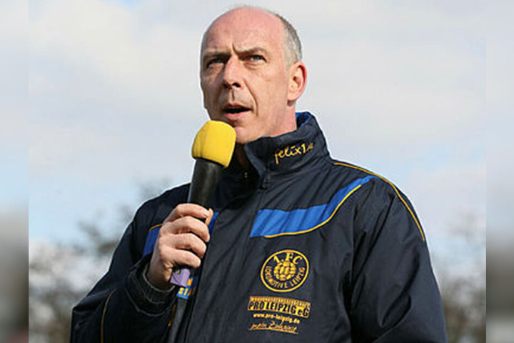 Von 2015 bis 2016 war Basler für knapp zwölf Monate Sportdirektor beim damaligen Oberligisten 1. FC Lokomotive Leipzig. An dem Job ließ er kein gutes Haar.