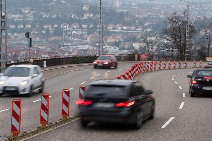 Kaum ist das neue Jahr da, soll man wegen dem Feinstaub-Alarm auch schon sein Auto stehen lassen.