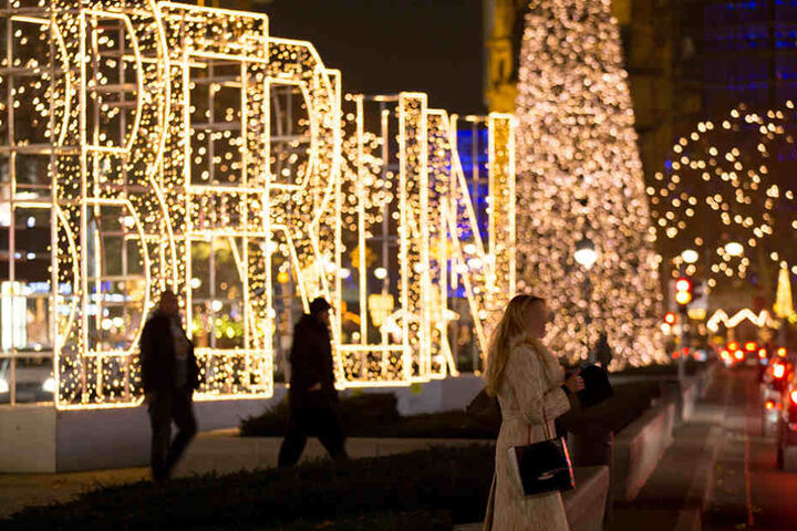 Das Lichtermeer am Kurfürstendamm erstrahl ab Dienstagabend.