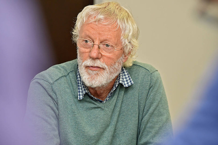 Peter Bartels (73, Bürgerfraktion).
