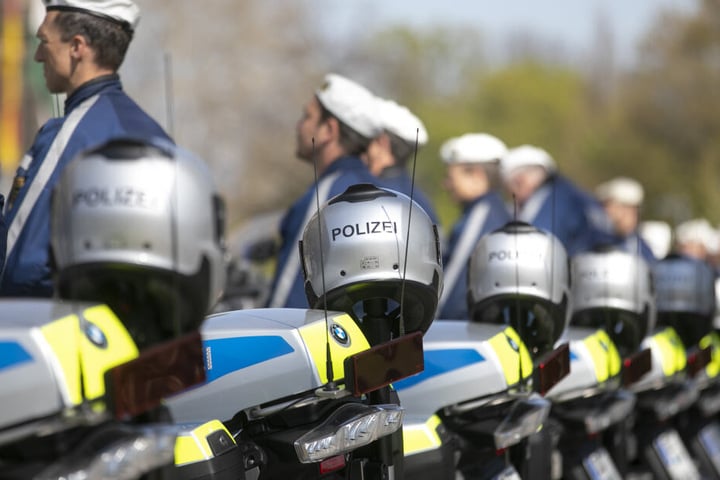 Die Polizei sperrte den Fundort großräumig.