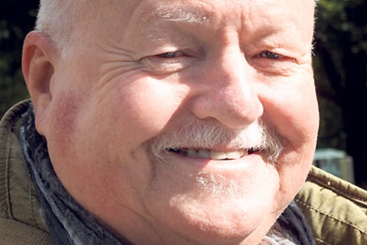 Hans-Jürgen
Kieß-
ling (67),
Rentner,
Leipzig: „Ich
werde wieder
für die
SPD stimmen.
Ich
habe immer
schon die Sozialdemokraten
gewählt, weil ich deren Sozialpolitik
für die beste halte.“