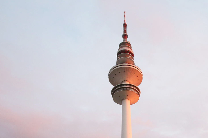 Wahrzeichen von Hamburg: Der 280 Meter hohe Fernsehturm.