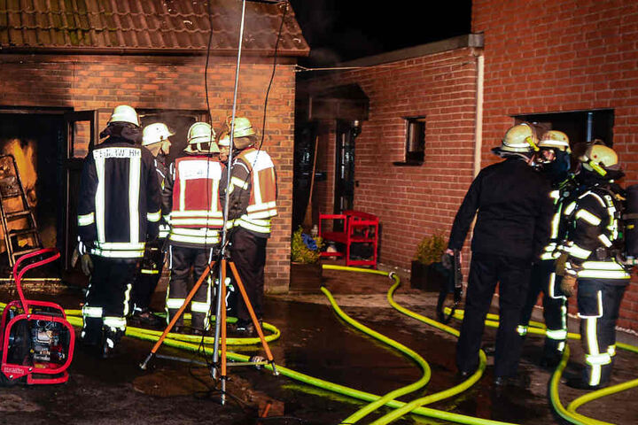 Die Wohnung im Erdgeschoss brannte lichterloh.