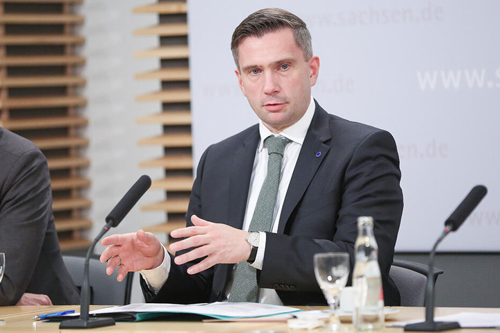 Wirtschaftsminister Martin Dulig (44, SPD) will Respekt gegenüber der Aufbaugeneration nach 1989.