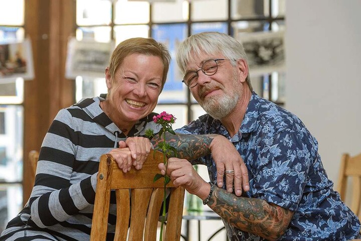 MDR-Moderatorin und Dänen-Expertin Janine Strahl-Oesterreich (59) mit Ex-Schauspieler Jes Holtsø (61).