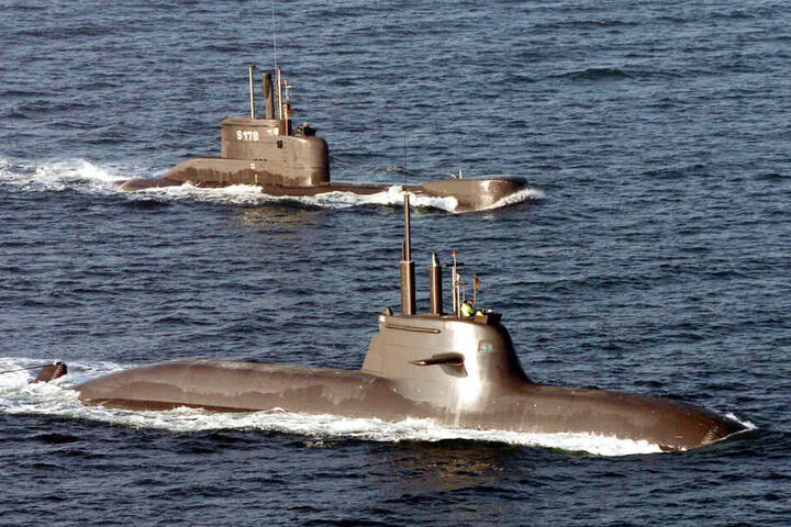 Auch das U-Boot U31 (vorne) ist bei dem Manöver dabei. (Archivbild)