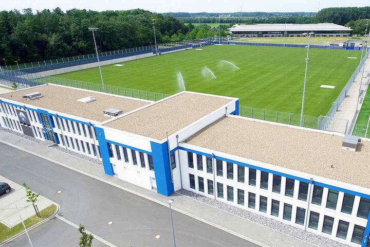 Auf dem Trainings- und Nachwuchsleistungszentrum (TNLZ) startete der SCP am Montag in die Vorbereitung.