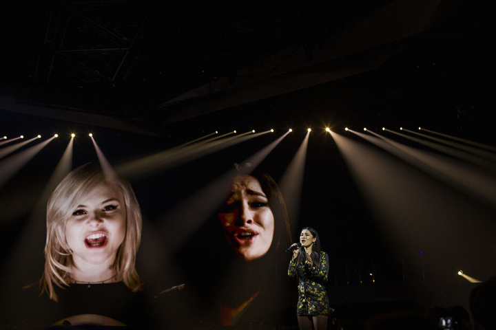 Die Sängerin Laurita Spinelli, Mitglied des deutschen Duos "Sisters", tritt bei einer Probe im Vorfeld des Eurovision Song Contest 2019 auf.