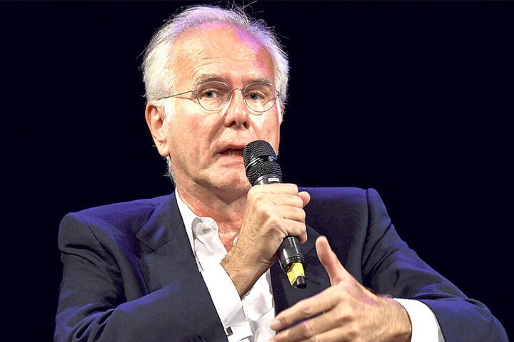 Eine Herzensangelegenheit: Entertainer Harald Schmidt (62) moderiert den Kongress schon zum fünften Mal