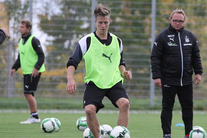 Der Beweis für die Rückkehr: Christoph Göbel beim Training am Ball.
