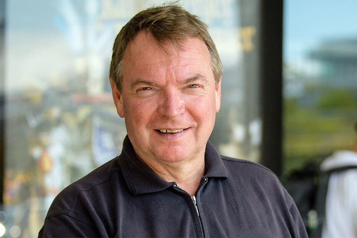Claus-Peter Reisch, Kapitän der Hilfsorganisation Mission Lifeline, ist wieder im zentralen Mittelmeer vor der libyschen Küste unterwegs.
