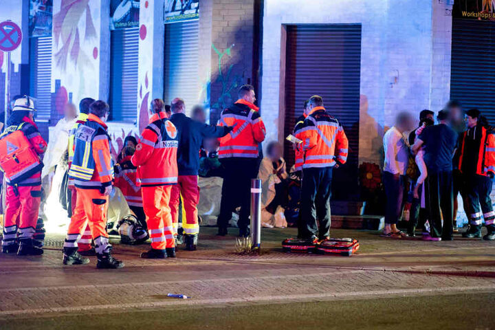 19 Personen mussten von den Rettungskräften versorgt werden.