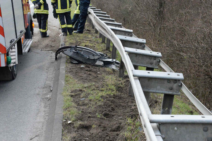 Die Ford-Fahrerin krachte in die Leitplanke.