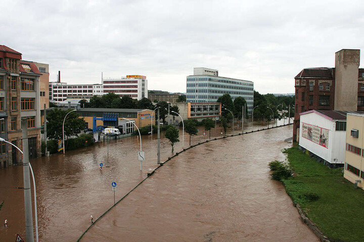 Führen die Flüsse Zwönitz und Würschnitz gleichzeitig Hochwasser, säuft wie
2010 auch das Chemnitzer Zentrum mit ab.