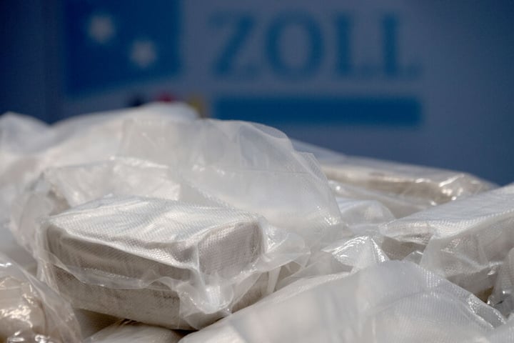 Heroin in kleinen Päckchen verpackt. (Symbolbild)