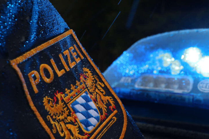 Die Polizei erstattete Anzeige wegen Verstoßes gegen das Betäubungsmittelgesetz. (Symbolbild)