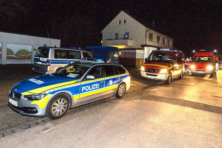 Das SEK nahm den Verdächtigen am Samstagabend in seiner Wohnung fest.