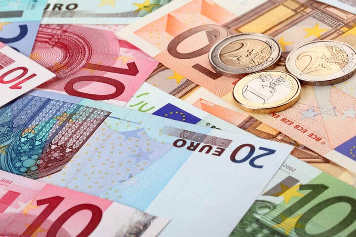 Betrüger wollten von der Seniorin 22.000 Euro ergaunern.