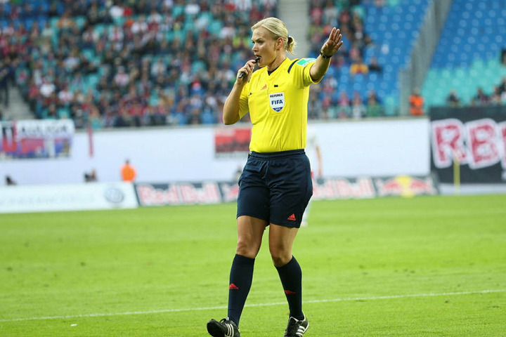 Letztmalig war Bibiana Steinhaus am 11. September 2015 in der Red Bull Arena an der Pfeife. Damals gewann RB Leipzig noch in der 2. Bundesliga 2:0 gegen den SC Paderborn.