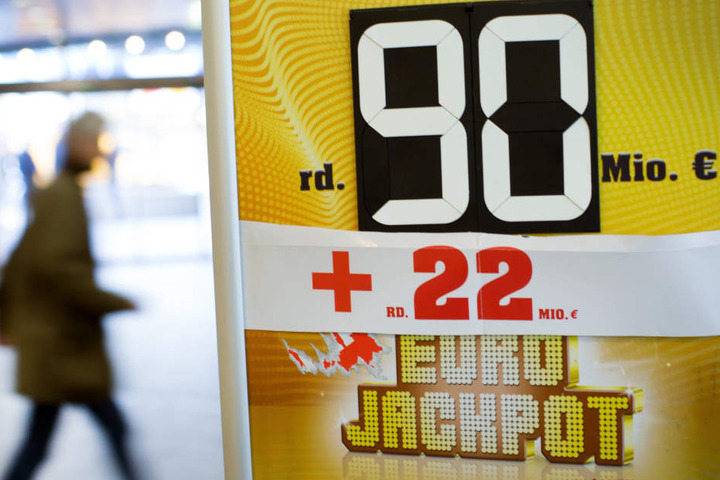 Insgesamt waren 90 Millionen Euro im Jackpot.