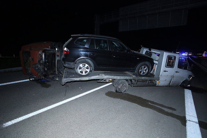 Der Fahrer blieb unverletzt.