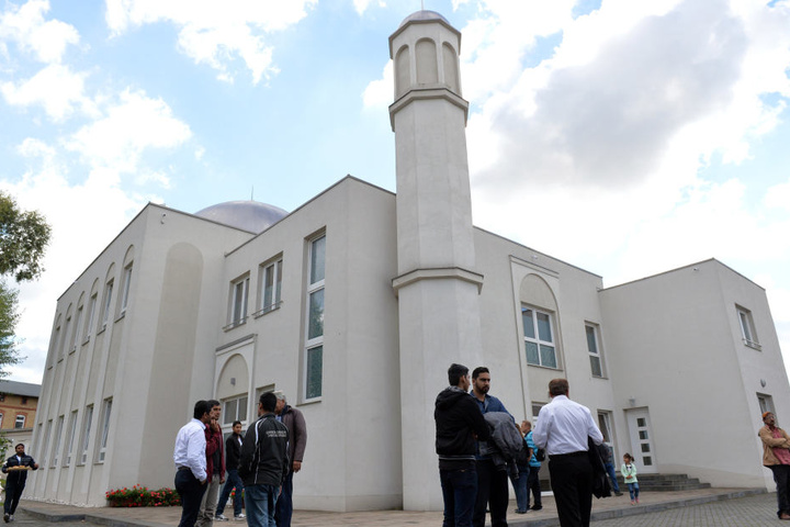 Die Gemeinde strebt wohl eine modernere Variante der Moschee an, wie hier die Khadija Moschee in Berlin.