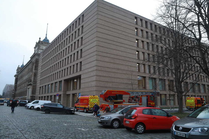 Derzeit prüft man, ob es sich um einen Gefahrenstoff handelt.