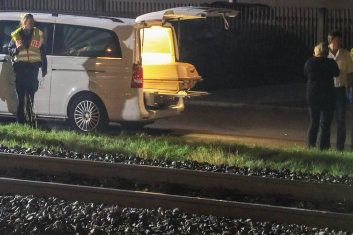 In der Nacht von Samstag auf Sonntag ist ein Mensch in Kronach ums Leben gekommen.