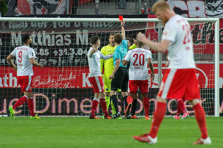 Der Platzverweis für den SCP-Keeper Michael Ratjaczak warf den Club deutlich im Plan zurück.