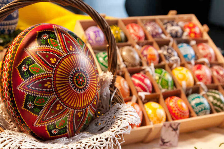 Ostereier in allen Farben und Größen gibt's auf dem Ostermarkt zu bestaunen.