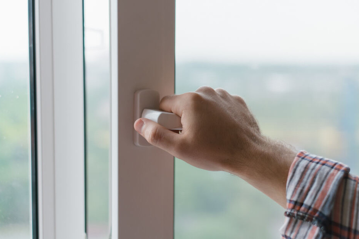 Wieso das Fenster offen stand, ist unklar. (Symbolbild)