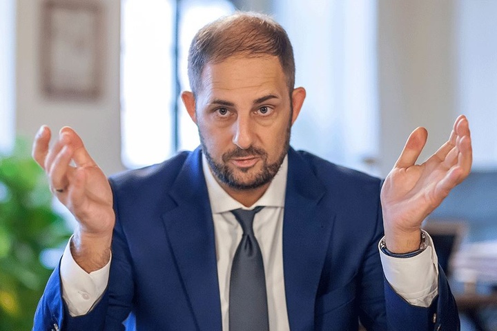 Jesko Vogel (44, Freie Wähler), Oberbürgermeister von Limbach-Oberfrohna, hatte im Stadtrat einigen Widerstand zu überwinden, ehe es grünes Licht für den neuen Sportplatz im Ortsteil Wolkenburg gab.