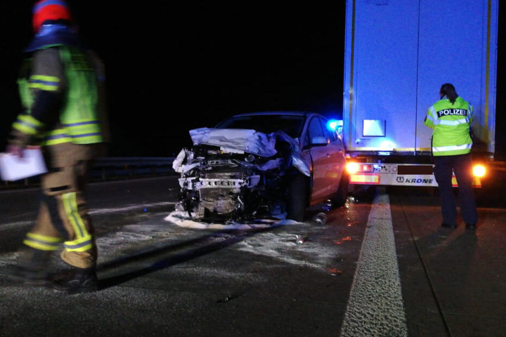Mehrere Fahrzeuge wurden in den Unfall verwickelt.