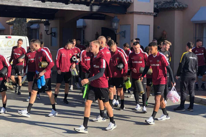 Die Schwarz-Gelben schlagen für rund eine Woche ihr Trainingslager in einer Hotel-Anlage im spanischen Mijas auf.