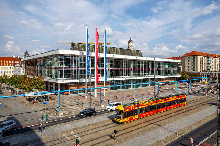 Seit April 2017 beherbergt der Kulturpalast die Zentralbibliothek.