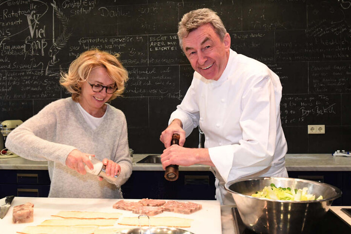 Schauspielerin Gisela Schneeberger (70) wohnt neben der Kochschule von Hans Haas.
