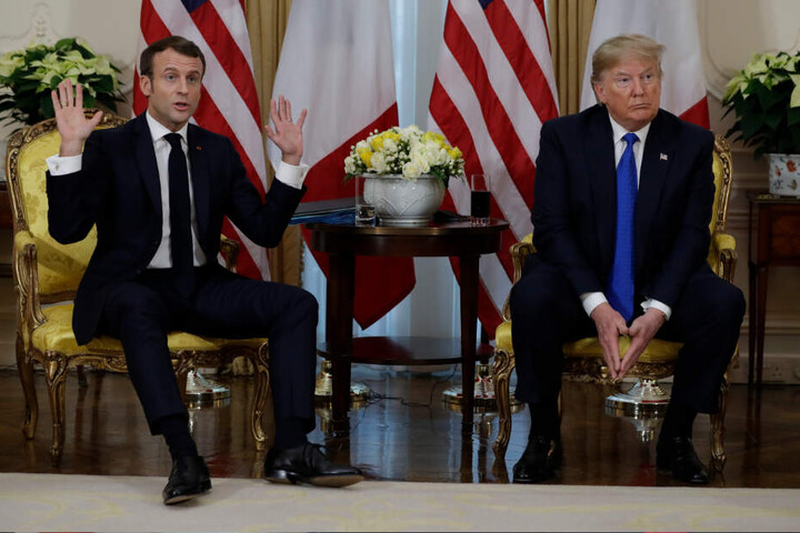 Dicke Luft zwischen den Beiden? Emmanuel Macron und Donald Trump im Gespräch anlässlich des NATO-Gipfels.