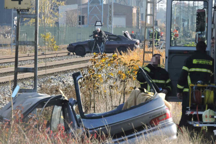 Was tun, wenn ein Zug mit einem Auto kollidiert und entgleist? Die Delitzscher Feuerwehrkameraden wissen nun genau Bescheid.