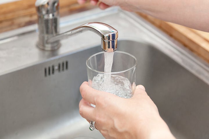 Noch muss in Dresden kein Trinkwasser gespart werden.