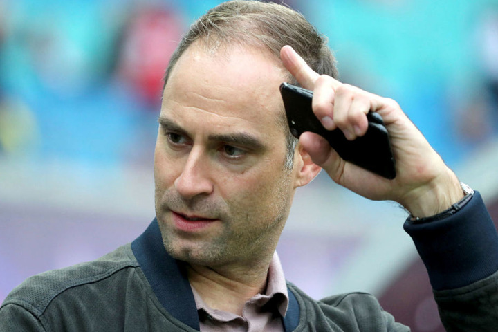 RB-Geschäftsführer Oliver Mintzlaff (43) kündigte eine Transfer-Offensive des Bundesligisten im Winter an.