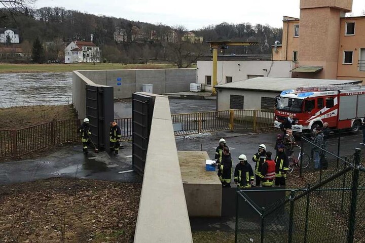 Schotten dicht: An der Mulde in Grimma wurde Alarmstufe 2 ausgerufen.