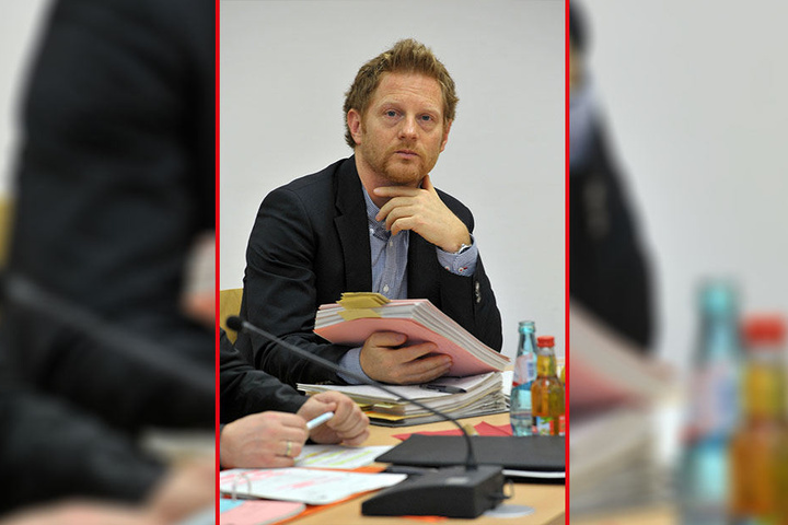 Garagenbesitzer werfen Baubürgermeister Michael Stötzer (45, Grüne) einen Vertrauensbruch vor.