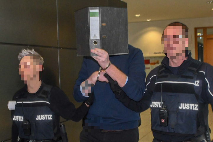 Der 26-Jährige ist selbst Vater einer fast vierjährigen Tochter, war auch als DJ und in der Jugendfeuerwehr aktiv.