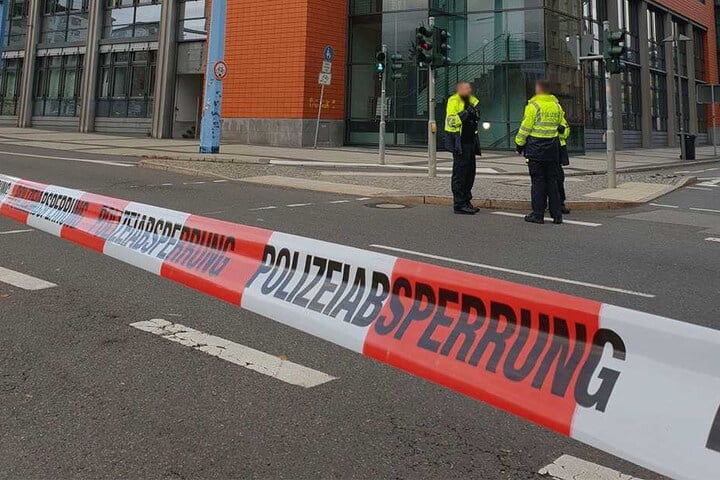 Die Polizei suchte jeweils stundenlang nach einer Bombe.