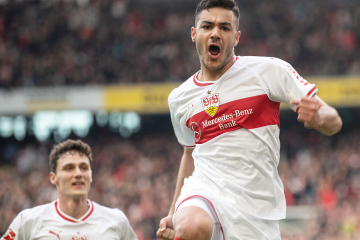 Youngster Ozan Kabak (r.) steht aktuell bis zum Sommer 2024 beim VfB Stuttgart unter Vertrag.