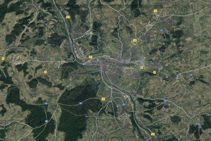 Der Autofahrer fuhr 85 km/h zu schnell.