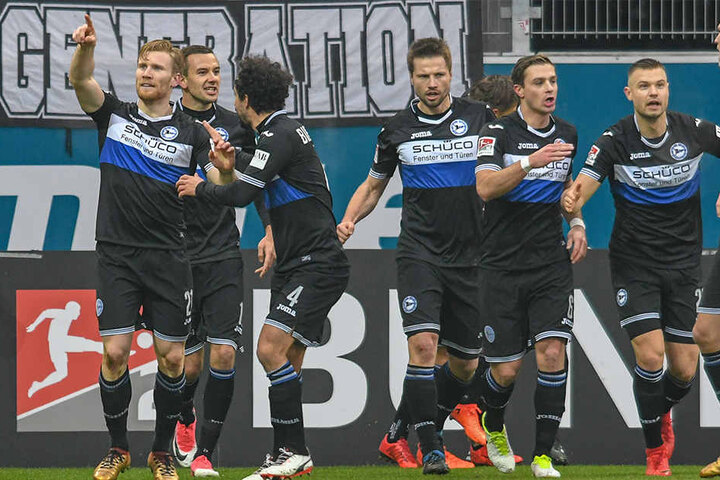 Neben dem DSC Arminia Bielefeld sind drei weitere Bundesligisten dabei.