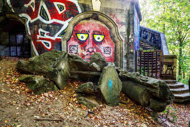 Noch ist der Wolfshügelturm in der Heide eine Brache.